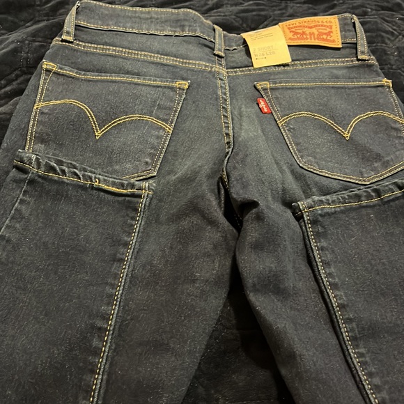 Levi’s 711 Skinny Jeans - Picture 12 of 12
